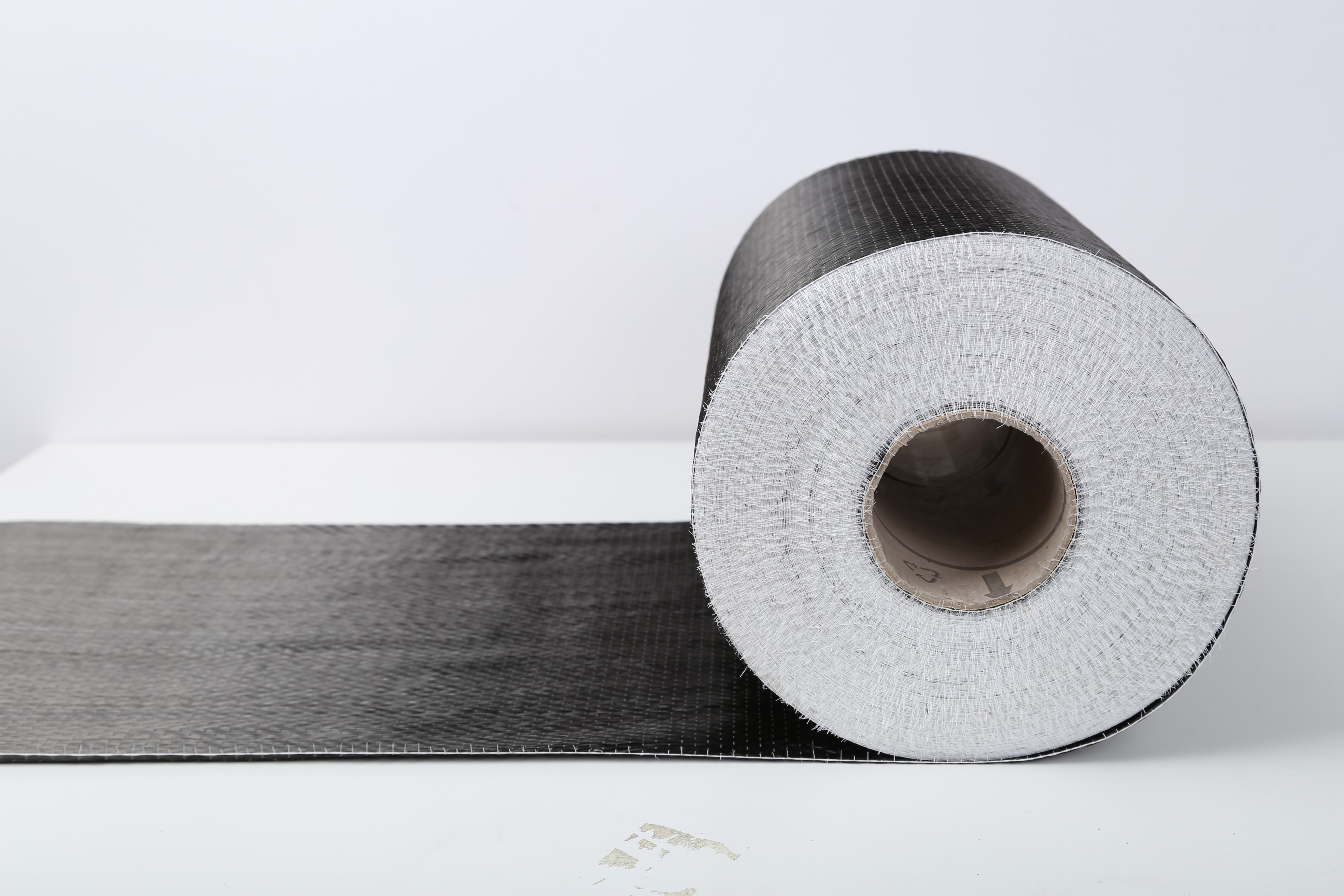 使用碳纖維布施工有哪些優(yōu)勢？