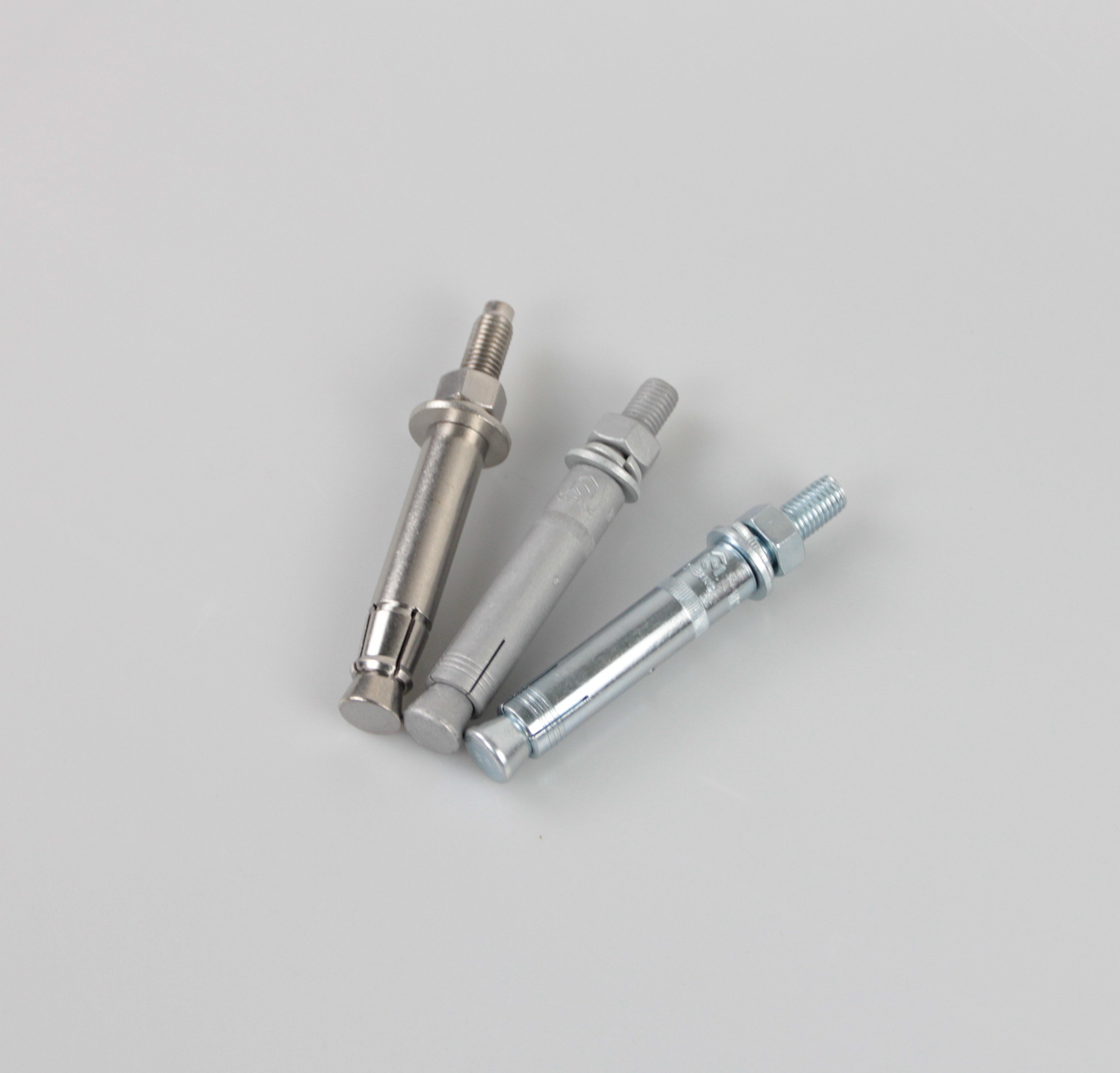 機(jī)械錨栓和化學(xué)錨栓有哪些區(qū)別？這3點(diǎn)知識帶大家來看下